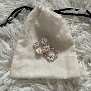 3/$25 Pearl Flower Rose Gold Ring Set